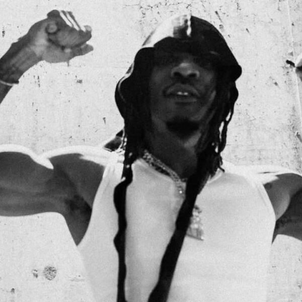 1da Banton Sets Dance Floors Ablaze with 'PAWON'


'PAWON': 1da Banton's Latest Afrobeats Masterpiece


Fresh Heat: 1da Banton Unleashes Infectious 'PAWON'