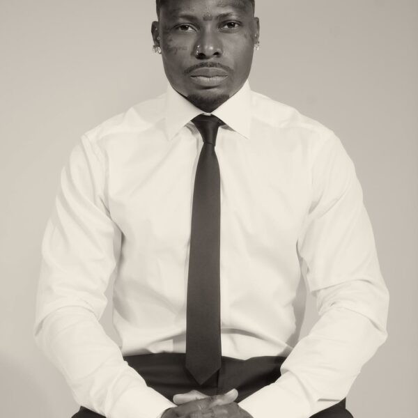 Asake Stuns Social Media with Fresh Style Transformation


Asake's Dramatic Makeover Sets Nigerian Twitter Ablaze


Asake Debuts Bold New Image - Fans Can't Get Enough!