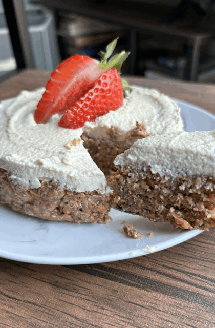Wholesome Baby's First: Raw Carrot Cake Without Sugar
