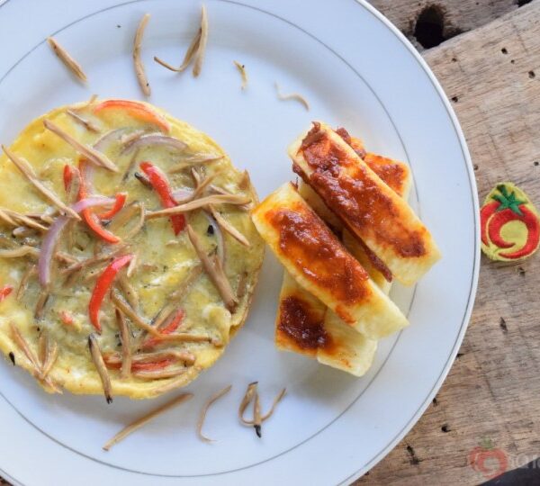 Spicy African Yam and Fermented Oil Bean Omelette