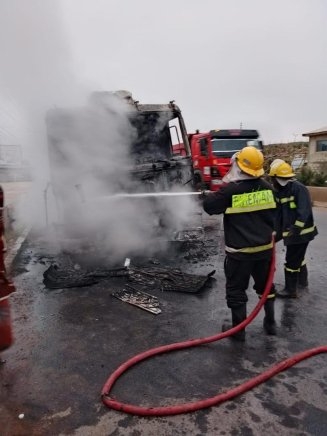 Fire Destroys Residential Building, Truck Carrying Palm Kernel Shafts in Ibadan