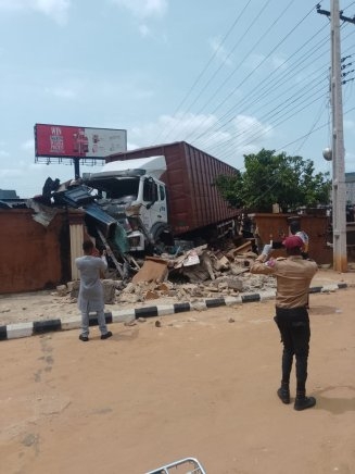 Truck Rams into Building in Aba, Abroad-Based Man Crushed in Tragic Incident