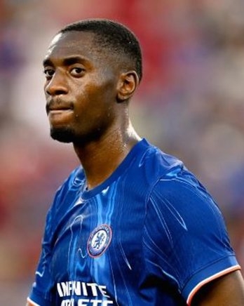 Nigerian Defender’s Stunning Strike Nominated for Chelsea Goal of the Month April Award