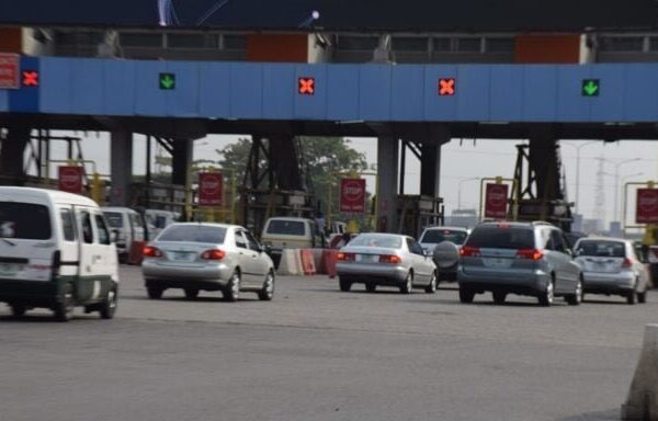 Speeding Truck Crash at Lagos Toll Gate Leaves Many Lucky to Escape Death