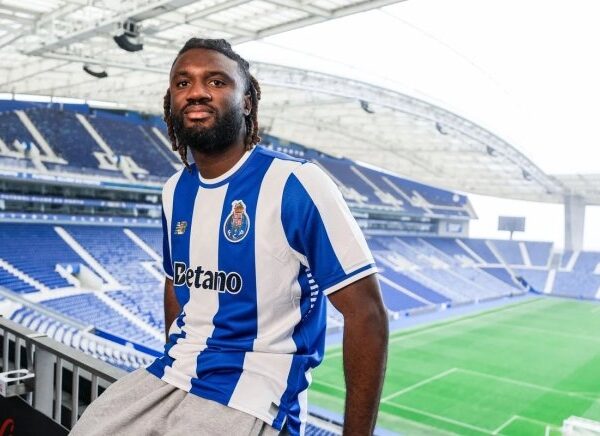 Farioli Reveals When Porto Will Decide on Moffi Transfer Amid Ongoing Conversations