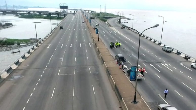 Mother Dies, Daughter Survives in Third Mainland Bridge Crash