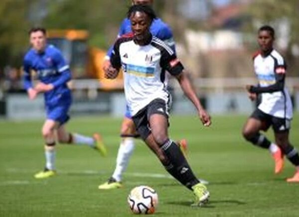 Fulham Confirm New Deal for Nigerian Midfielder Versatile in Six or Eight Roles