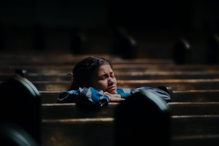 Zendaya Reacts to Euphoria’s Finale and Rue’s Emotional Death