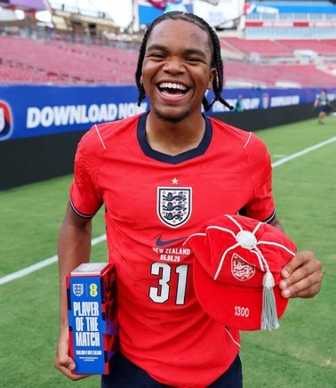 Super Eagles-Eligible Forward Becomes Fifth Youngest to Debut for England, Sparks Global Attention