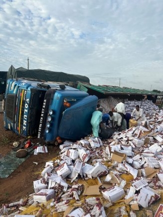 15 Killed, 17 Injured in Early Morning Auto Crash in Kwara State