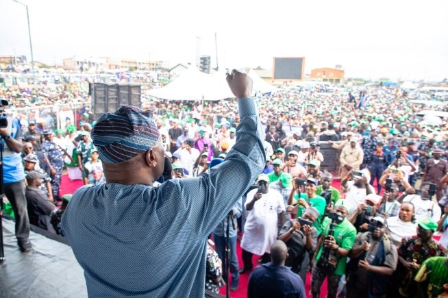 Atiku and Party Leaders Draw Massive Crowd in Osogbo Ahead of Osun Guber Election