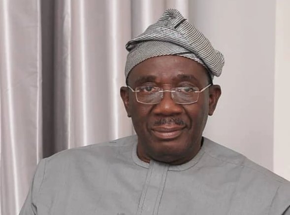 Osun Election: APC Defends Senator Fadahunsi Amid Accord's Legal Threat