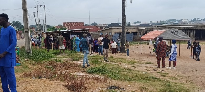Osun Decides: High Voter Turnout in Osogbo Polling Units (Video)