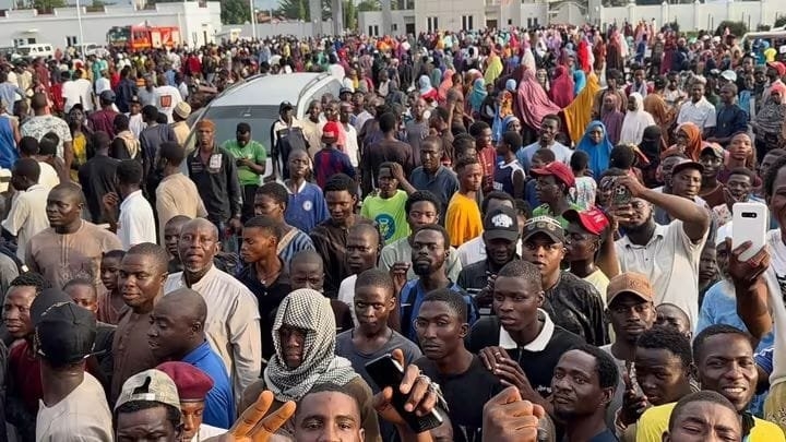 Three Die, Several Injured in Stampede at Niger Government House